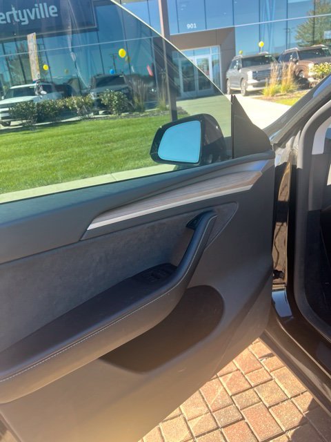2023 Tesla Model Y Long Range - Photo 9