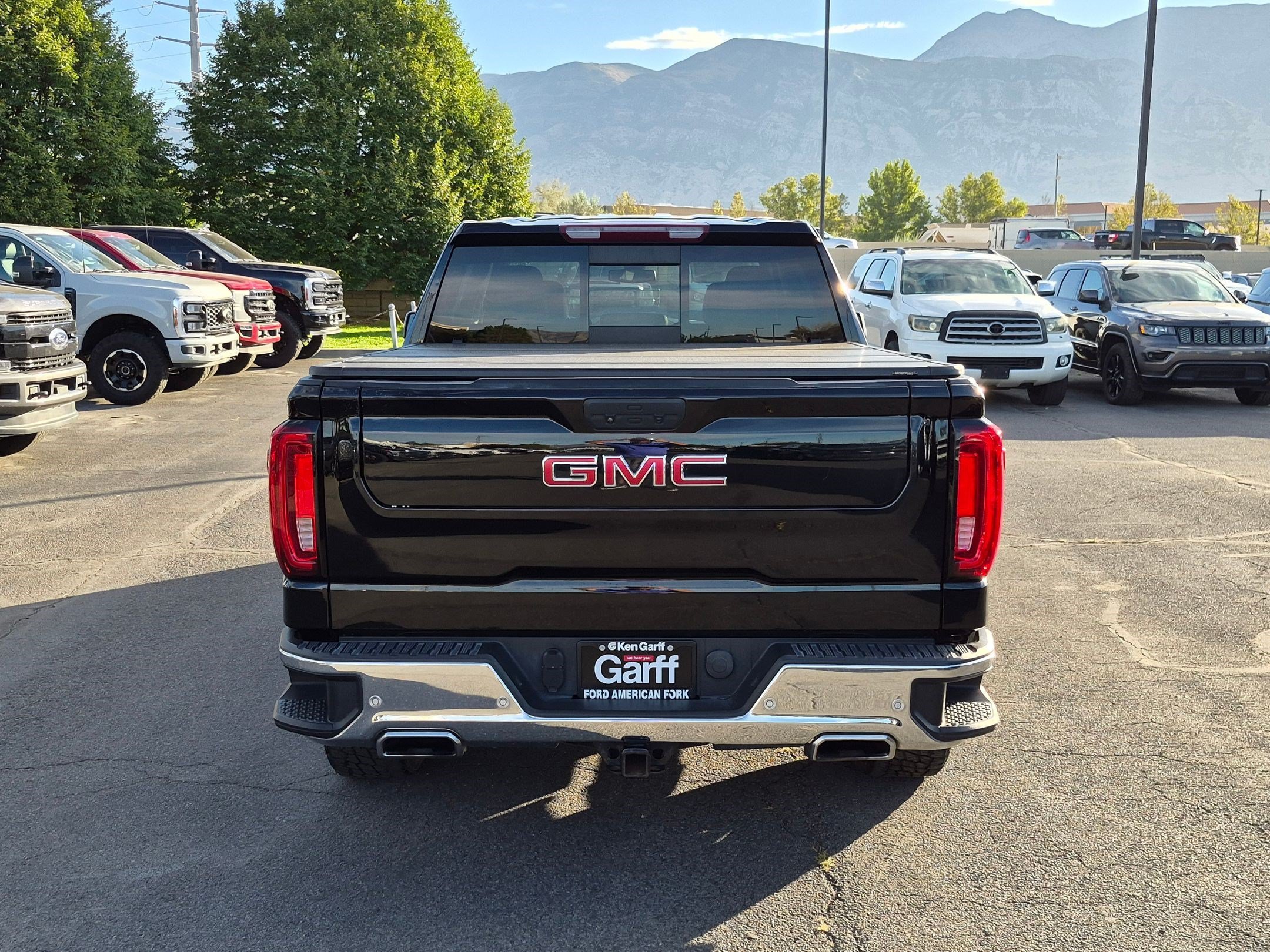 Used 2020 Onyx Black GMC SLT image 4