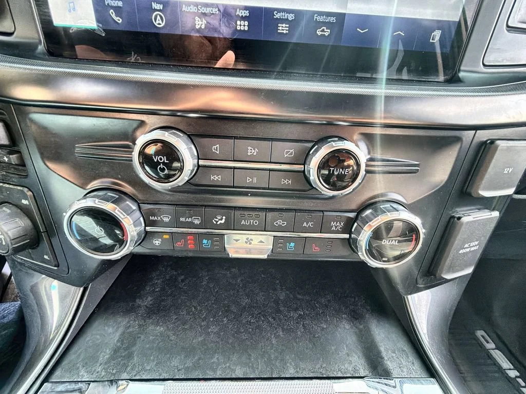 Used 2022 Oxford White Ford XL image 36