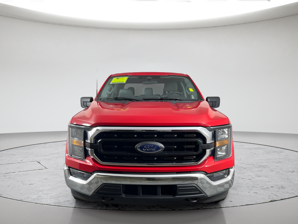 Used 2023  Ford XLT image 2