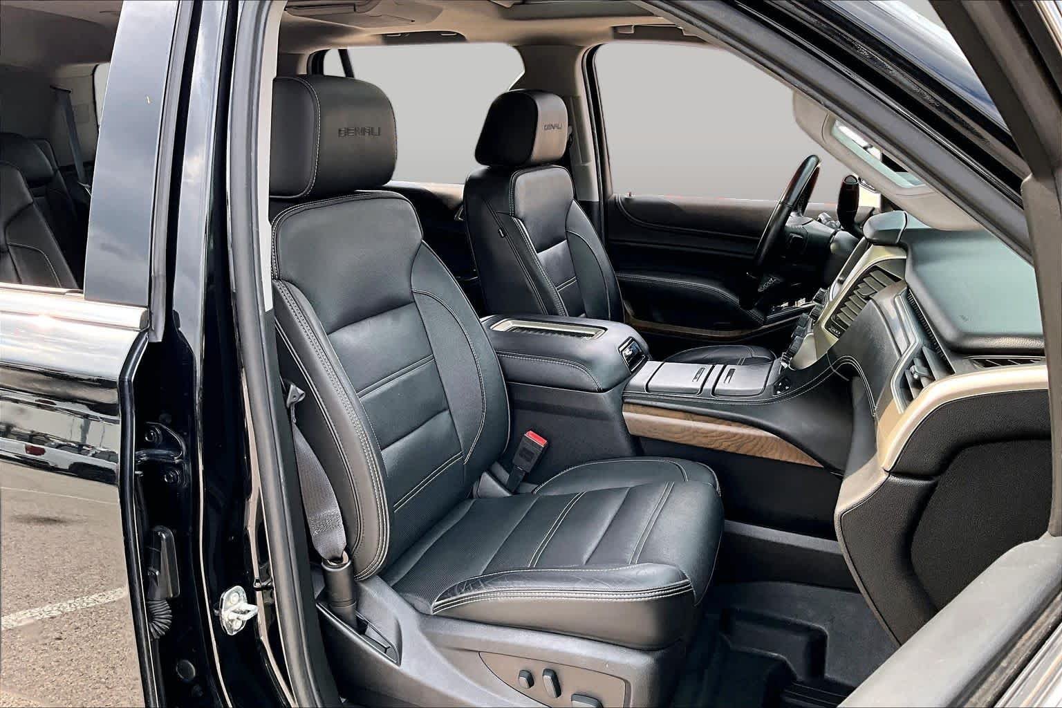 Used 2018 Onyx Black GMC Denali image 9