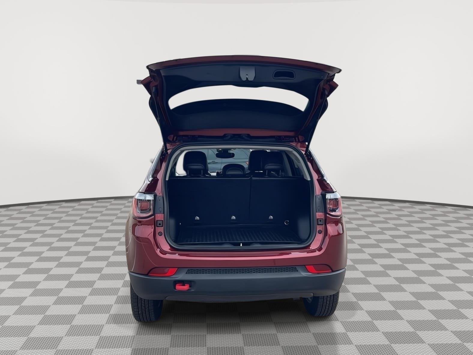 Used 2022 Velvet Red Pearlcoat Jeep Trailhawk image 32