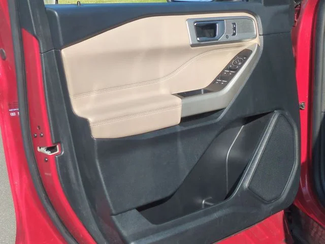 Used 2023 Red Ford Limited image 19