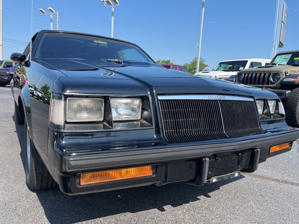 Used 1986 Black Buick Grand National image 41