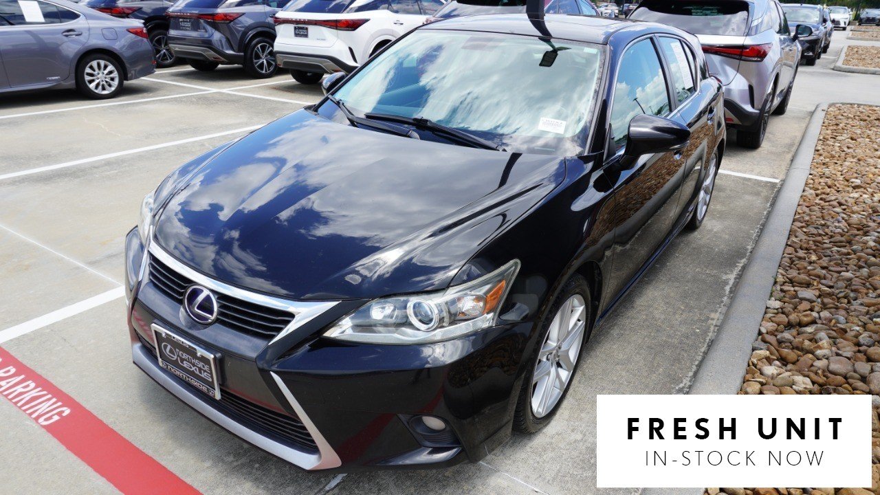 2014 Lexus CT 200h 200h's photo