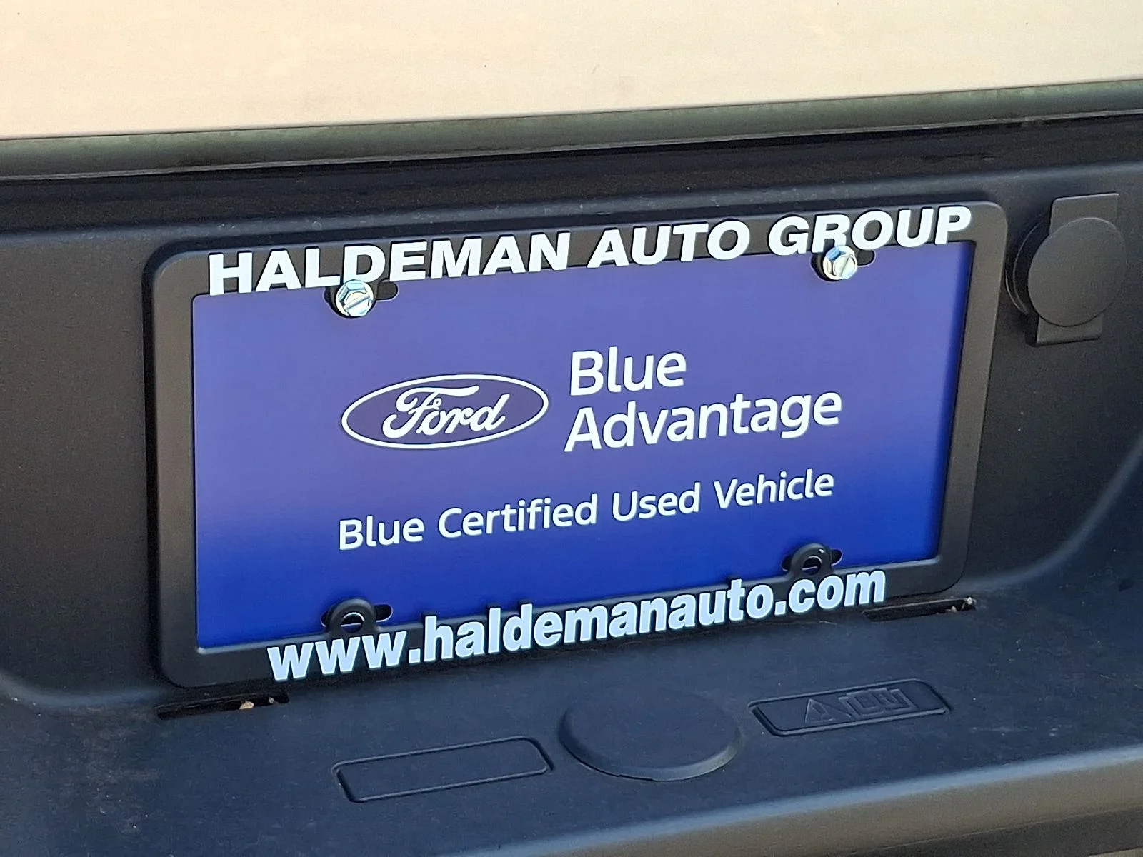 Used 2018 Silver Ford XLT image 28