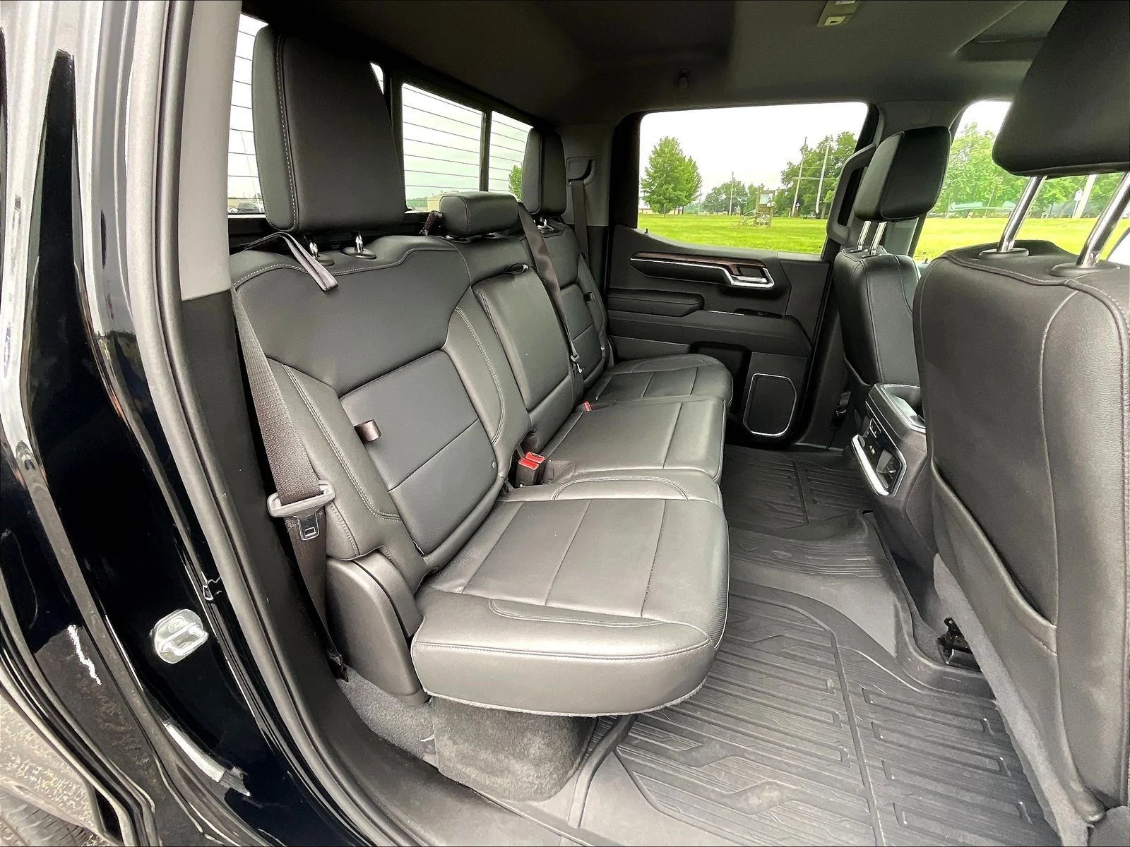 2022 GMC Sierra 1500 SLT - Photo 12