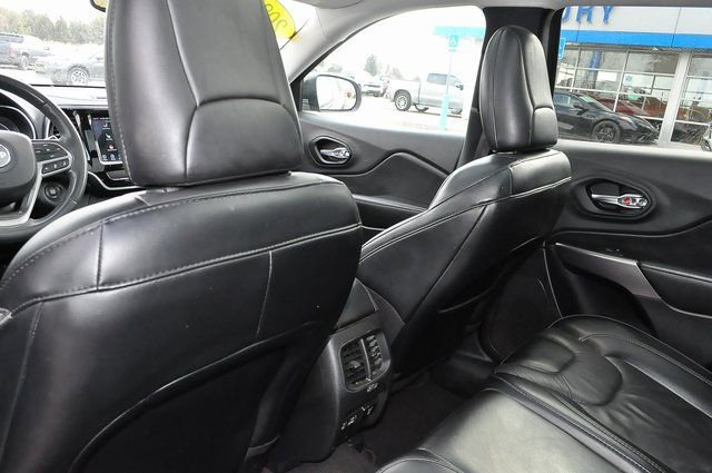 Used 2022 Gray Jeep Limited image 15