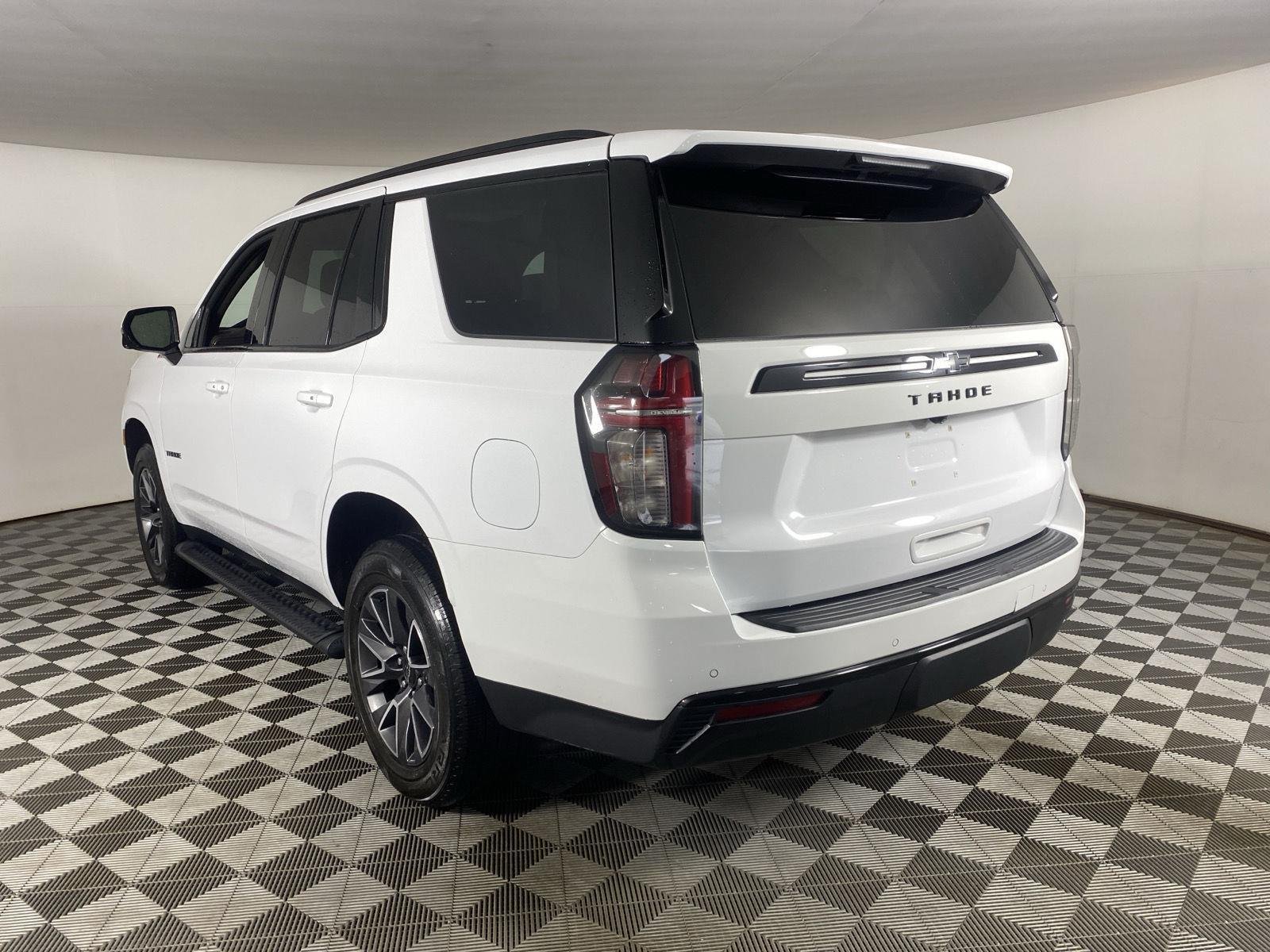 Used 2023 Summit White Chevrolet Z71 image 5