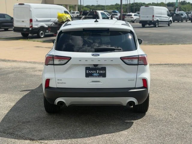 Used 2020 Oxford White Ford SE image 4