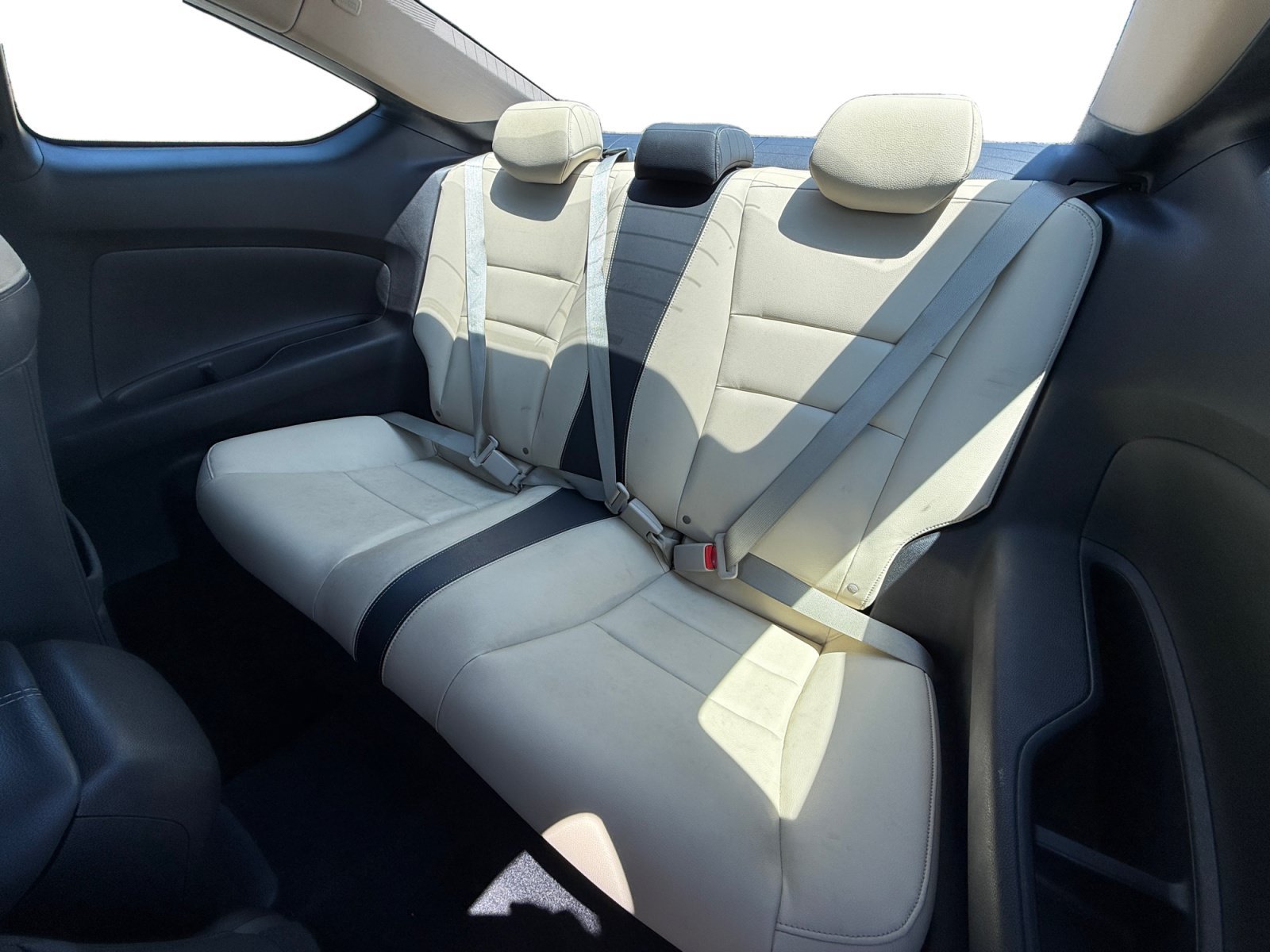 Used 2013  Honda EX-L image 16