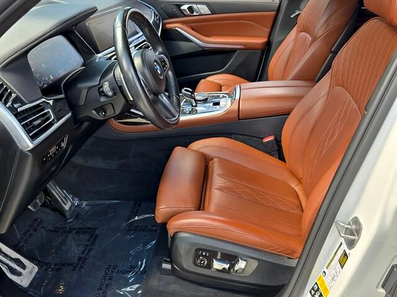 Used 2022 Mineral White Metallic BMW M50i image 10