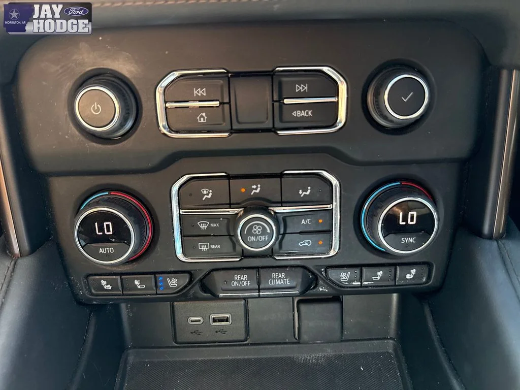 Used 2023 Iridescent Pearl Tricoat Chevrolet High Country image 16