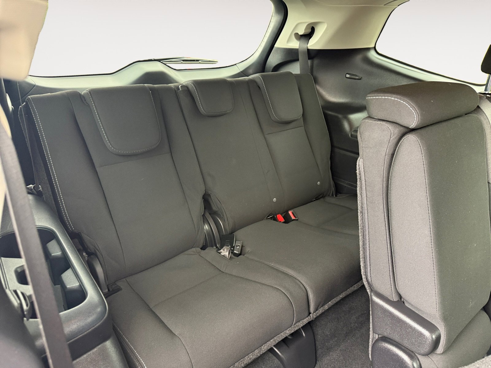 Used 2019 Gray Metallic Subaru Premium image 19