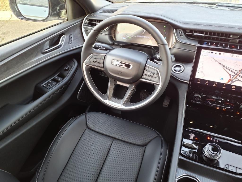 Used 2024 Silver Zynith Jeep  image 28