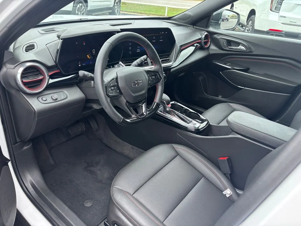 Used 2026 White Chevrolet 2RS image 8
