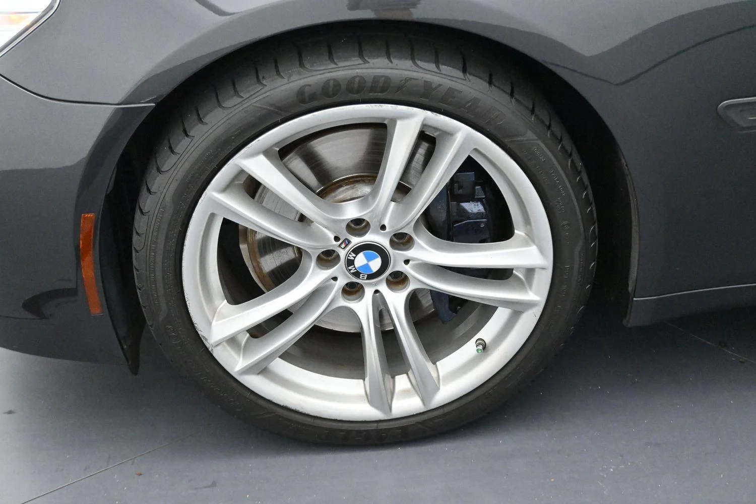 Used 2013 Dark Graphite Metallic Ii BMW 750i image 38