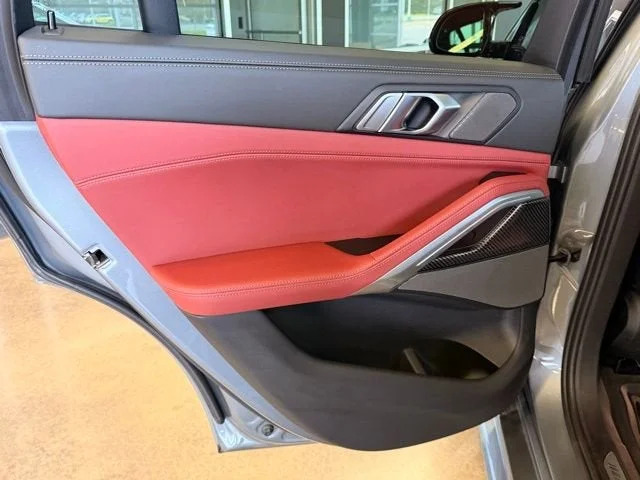 Used 2024 Skyscraper Gray Metallic BMW M60i image 9