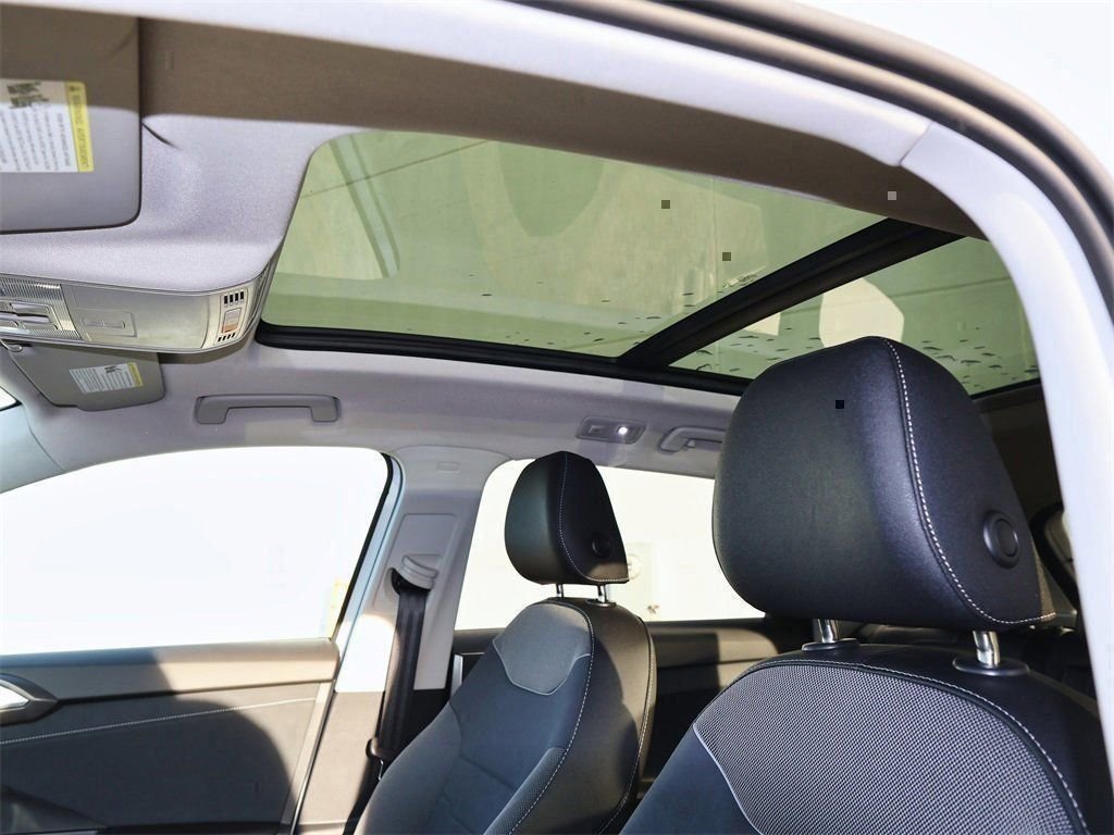 2026 Volkswagen Taos SE Black - Photo 12