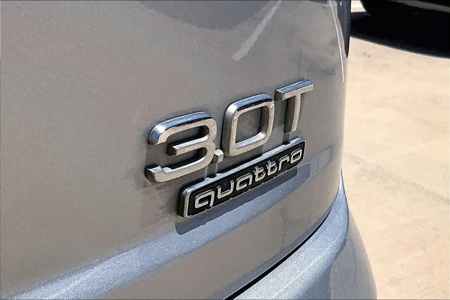 Used 2017 Florett Silver Metallic Audi Prestige image 10