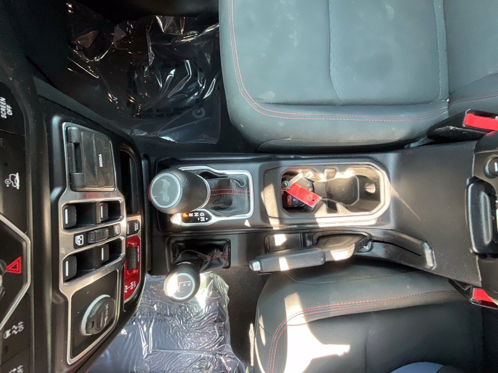Used 2021 Red Jeep Unlimited Rubicon image 20