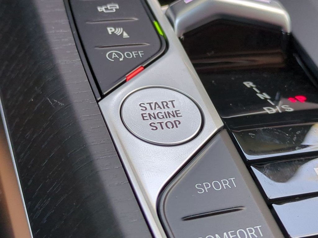 New 2026 Skyscraper Grey Metallic BMW 330i image 28