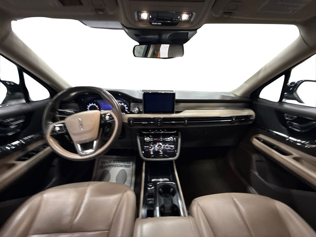 Used 2020 Silver Lincoln Standard image 15