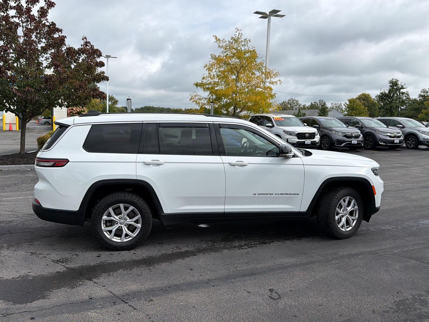 Used 2021 Bright White Clearcoat Jeep Limited image 8