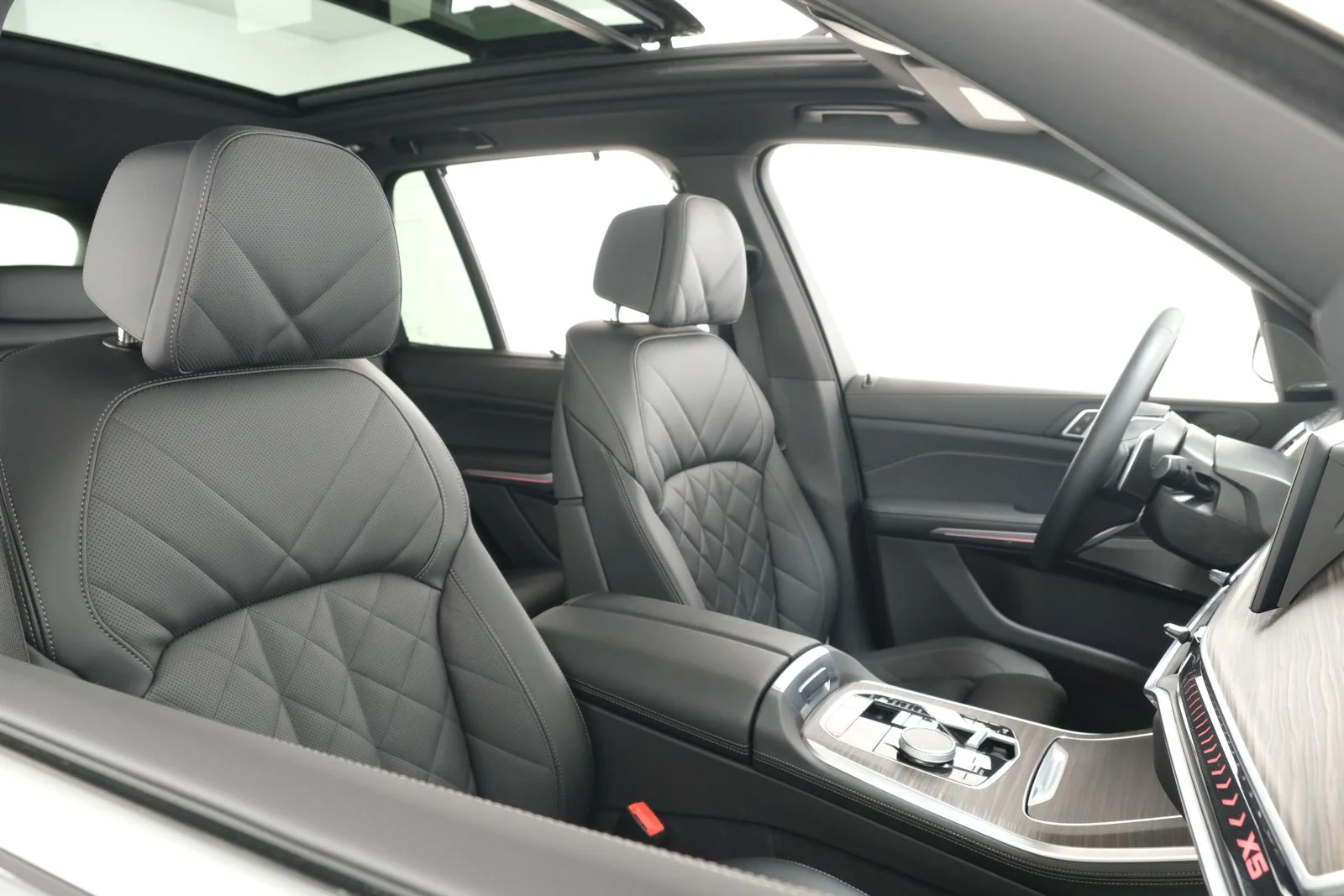Certified Used 2026 Black BMW xDrive40i image 43