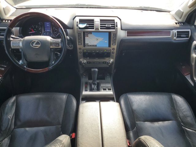 Used 2016 White Lexus 460 image 28