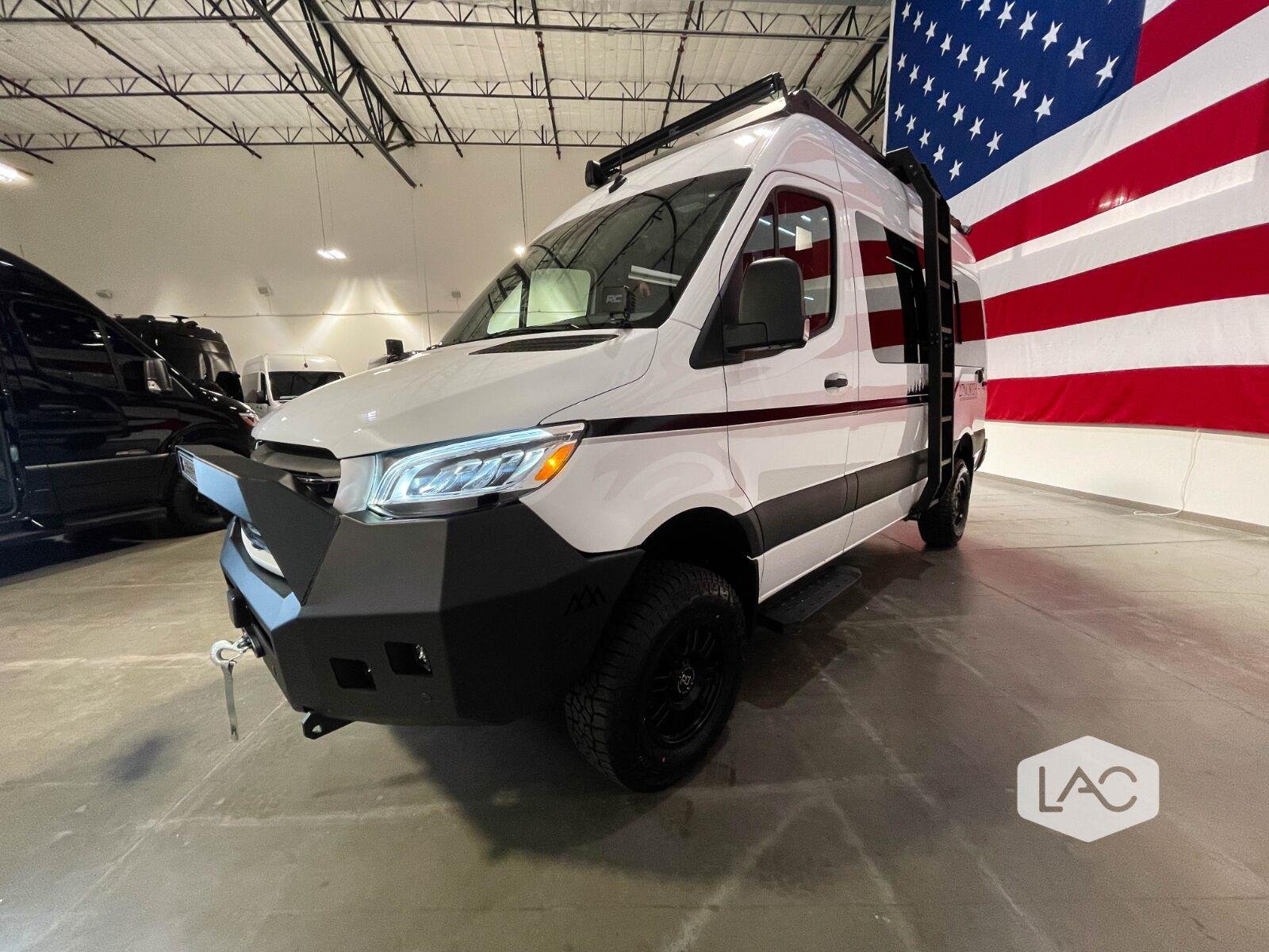 Used 2024 MATTE BLACK WRAP/ARTIC WHITE 27NORTH AWD | FALCON Shocks| Lithionics Batteries image 72