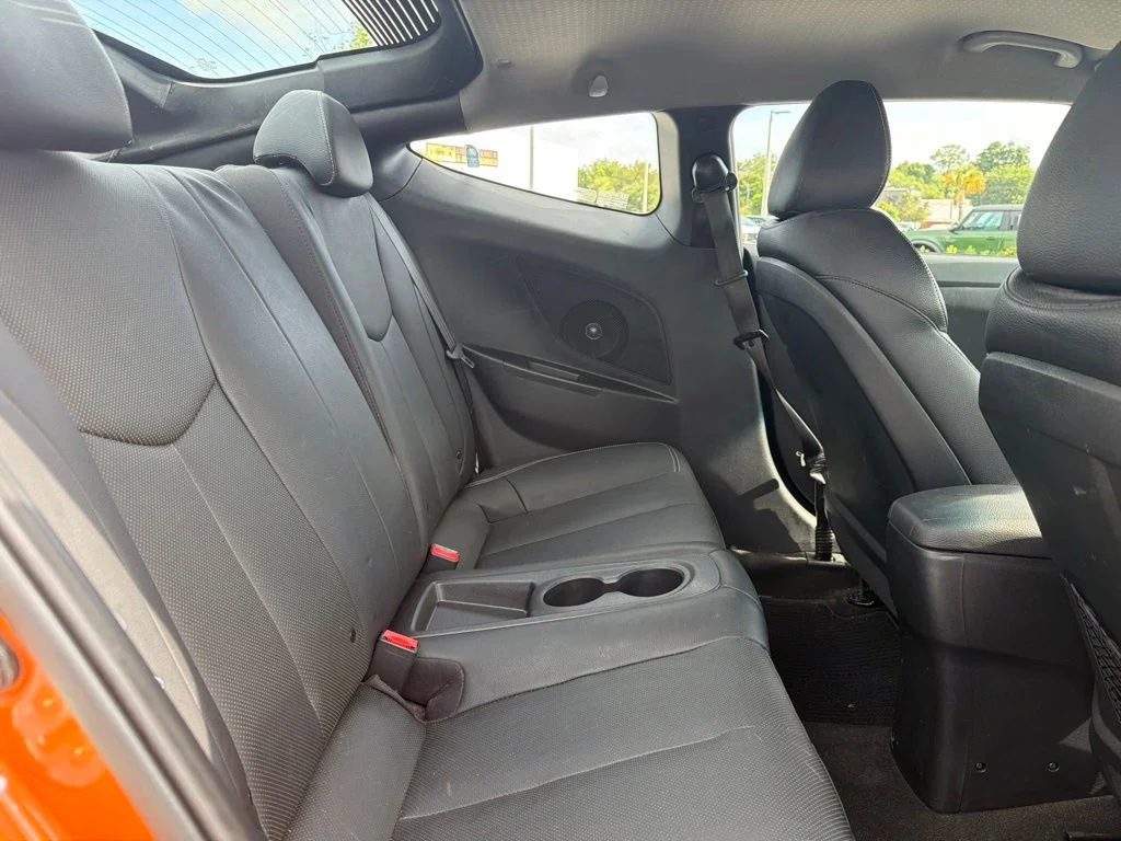 Used 2015 Beige Hyundai Turbo image 13