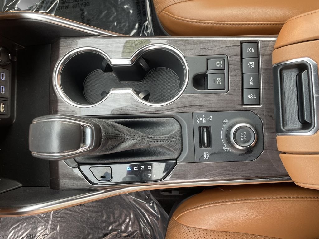 Used 2022 Black Toyota Platinum image 23