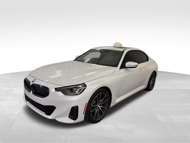 2025 BMW 2 Series 230i Coupe's photo