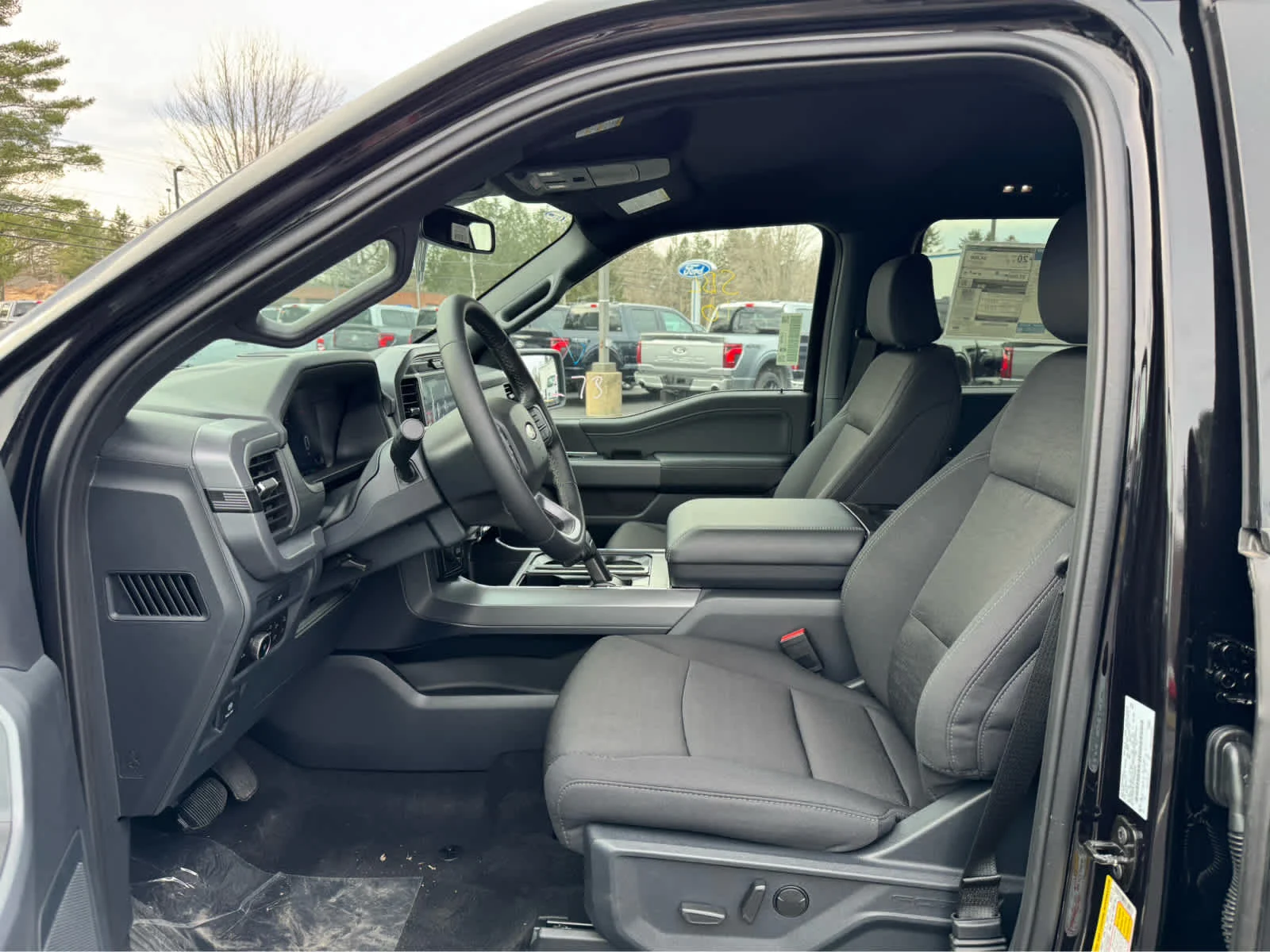 2026 Ford F-150 XLT - Photo 10