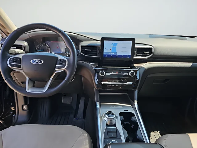 Used 2022 Black Ford Limited image 12