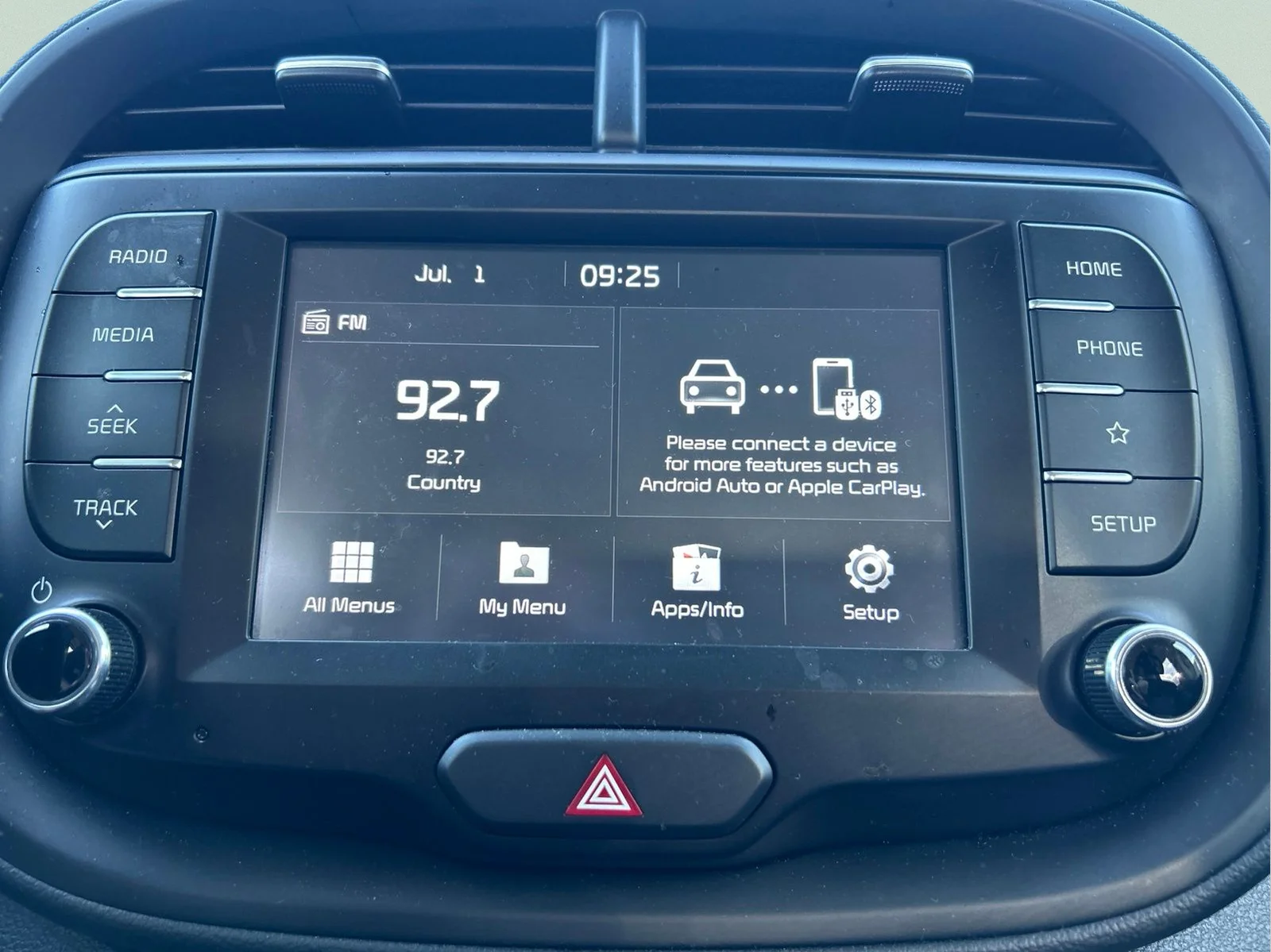 Used 2020 Sparkling Silver Kia LX image 29