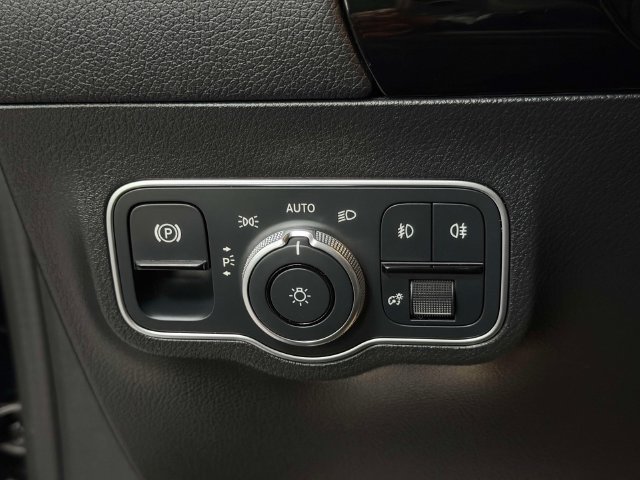 Certified Used 2024 Black Mercedes-Benz GLA 250 image 19
