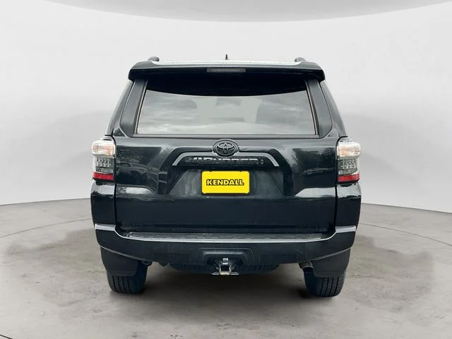 Used 2022 Black Toyota SR5 Premium image 4