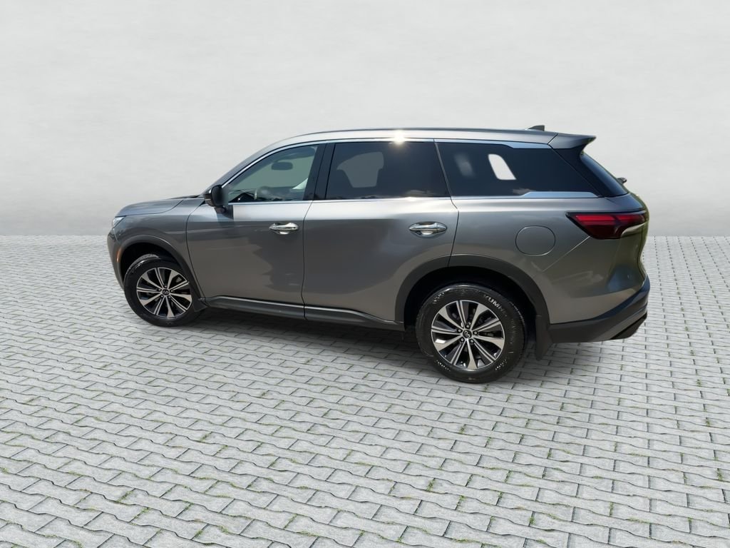 Certified Used 2022 Graphite Shadow INFINITI PURE image 6