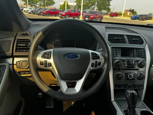 Used 2015 Silver Ford Base image 12