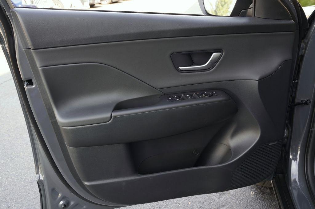 New 2026 Ecotronic Gray Pearl Hyundai Limited image 9
