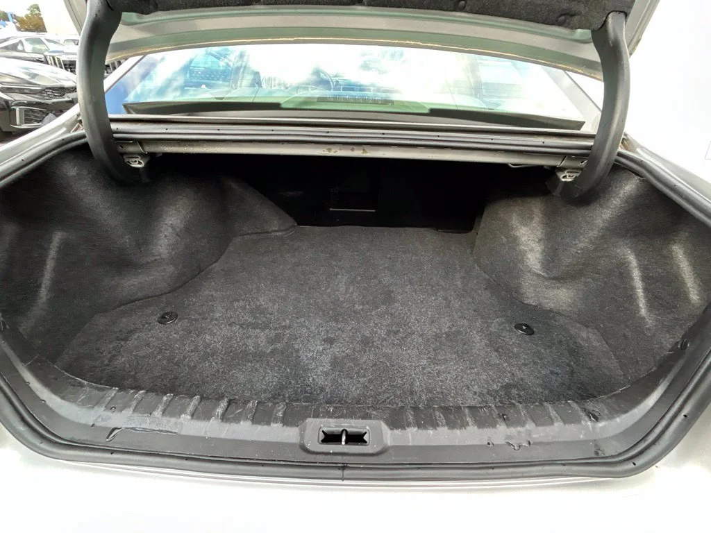 Used 2007 Silver Buick CXL image 19