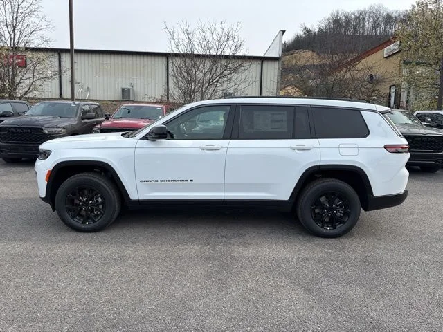 New 2026 Bright White Clear-Coat Exterior Paint Jeep Altitude image 6