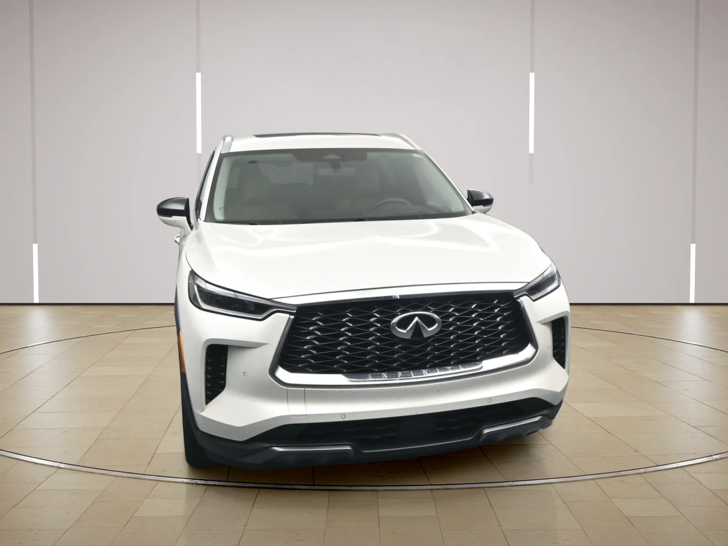 Used 2025 Majestic White INFINITI SENSORY image 2