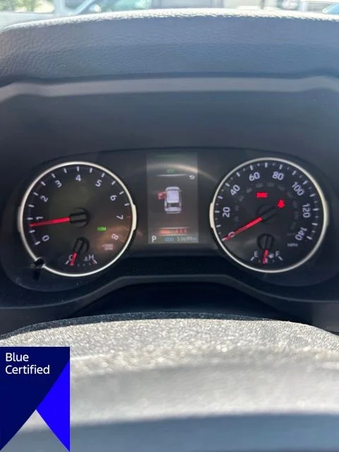 Used 2022 Black Toyota XLE Premium image 11
