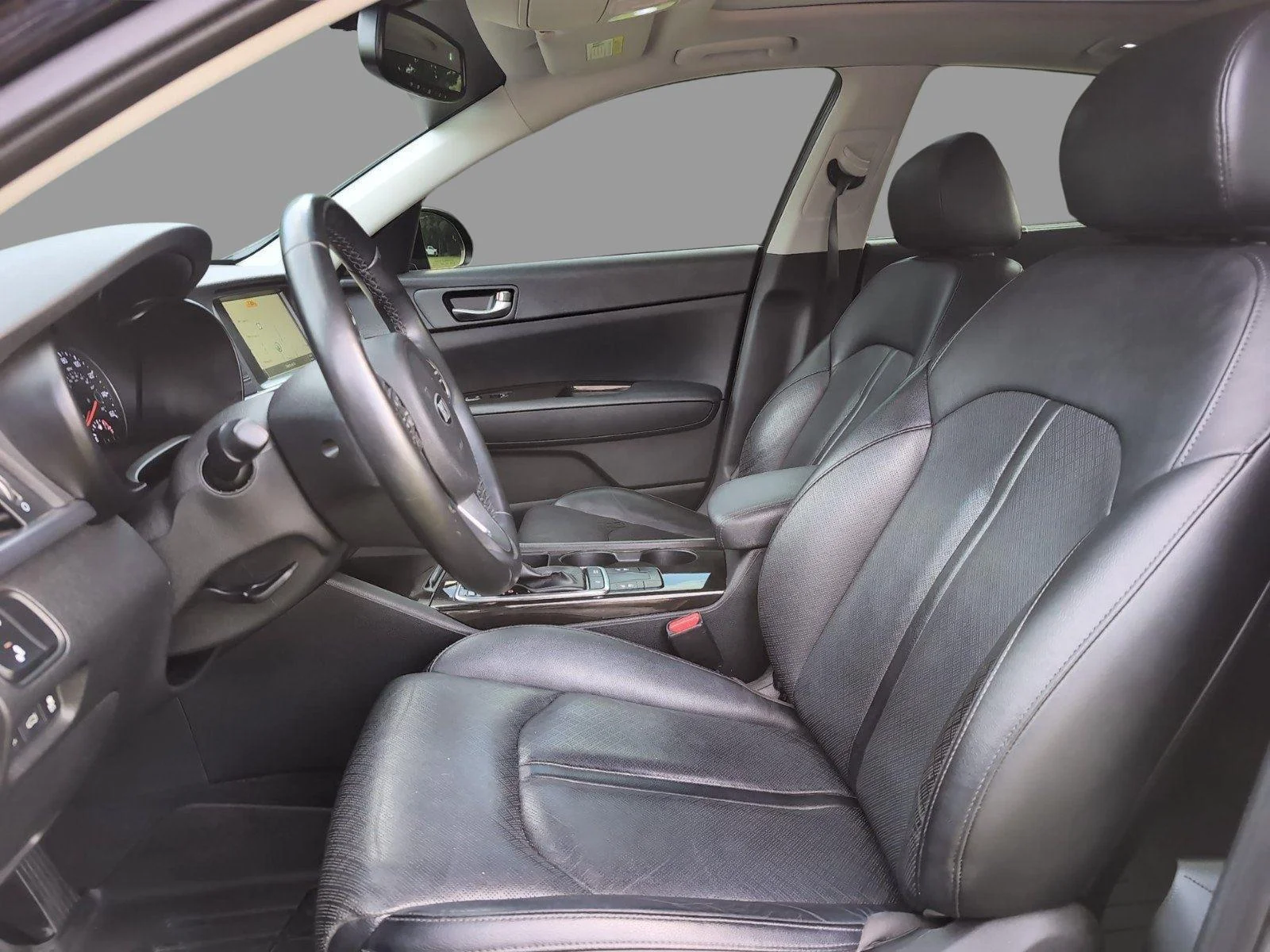 Used 2016 Ebony Black Kia EX image 21