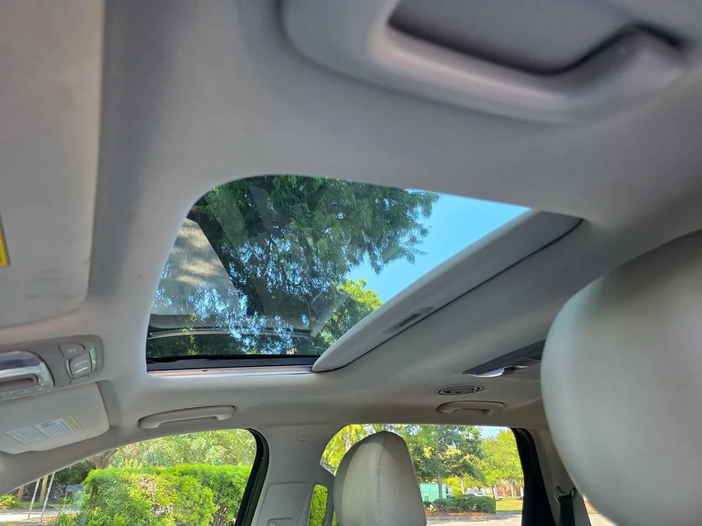 Used 2020 Green Kia S image 14