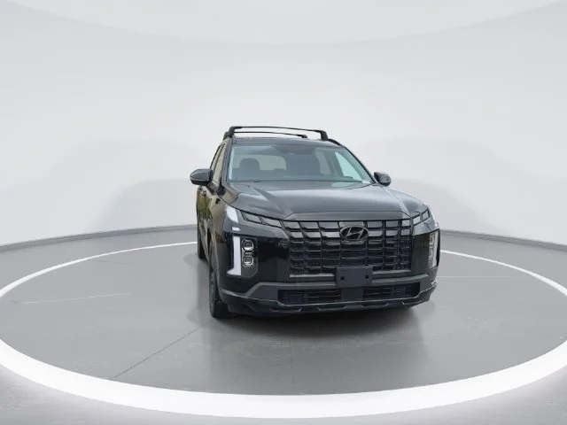 Used 2023 Black Hyundai XRT image 2