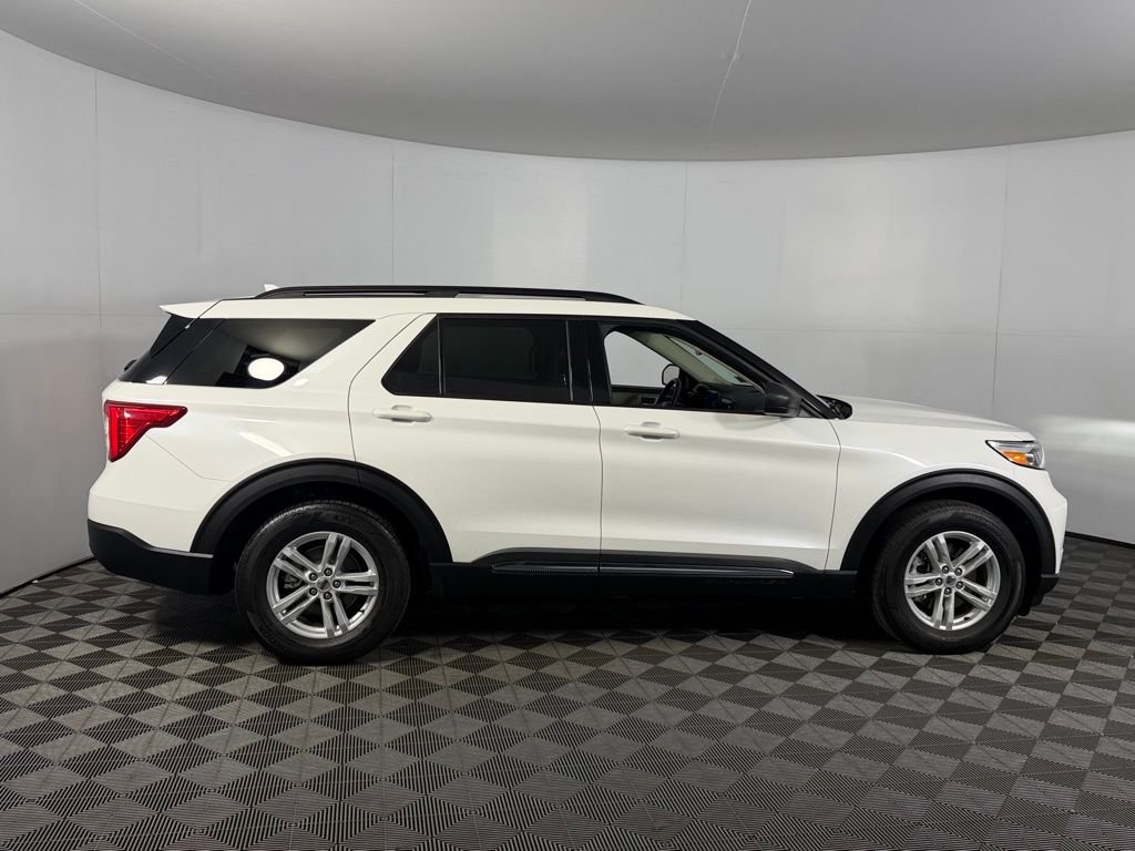 Used 2023 White Ford XLT image 3